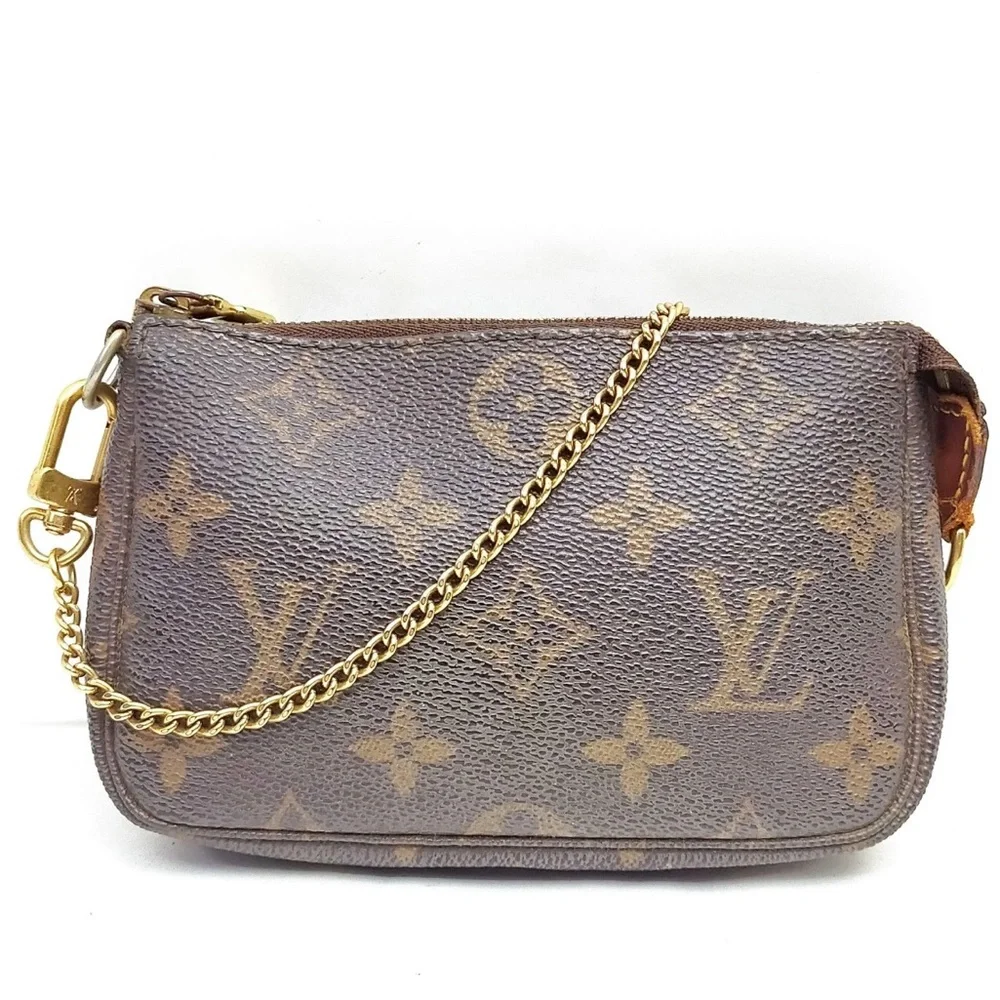 XSOLDX Louis Vuitton Pochette Accessoires Monogram Shoulder Bag Authentic - Picture 1 of 15
